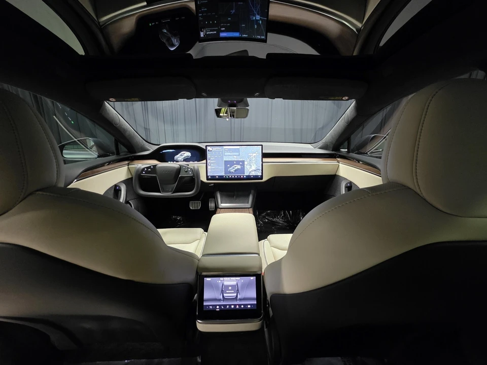 2021 Tesla Model S Plaid - Image 2 of 12