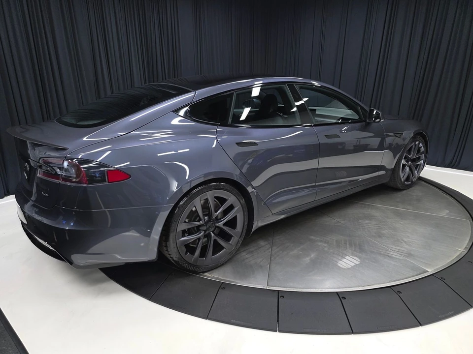 2021 Tesla Model S Plaid - Image 12 of 21