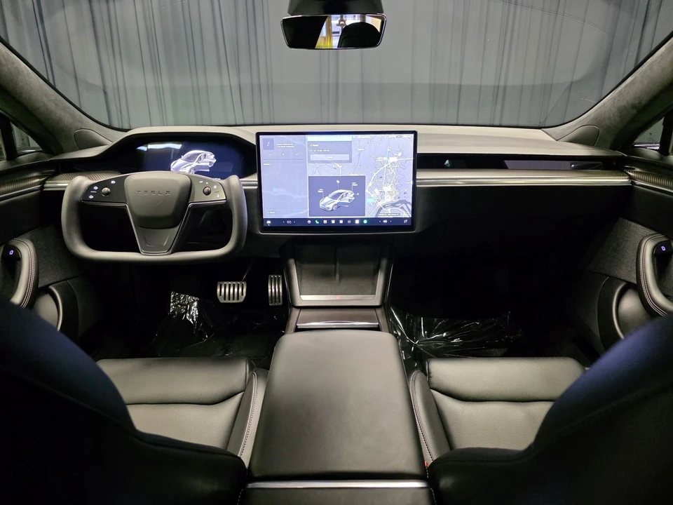 2021 Tesla Model S Plaid - Image 19 of 21
