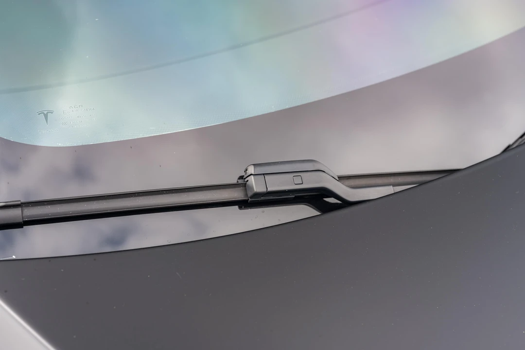 2021 Tesla Model S Plaid - Image 29 of 31