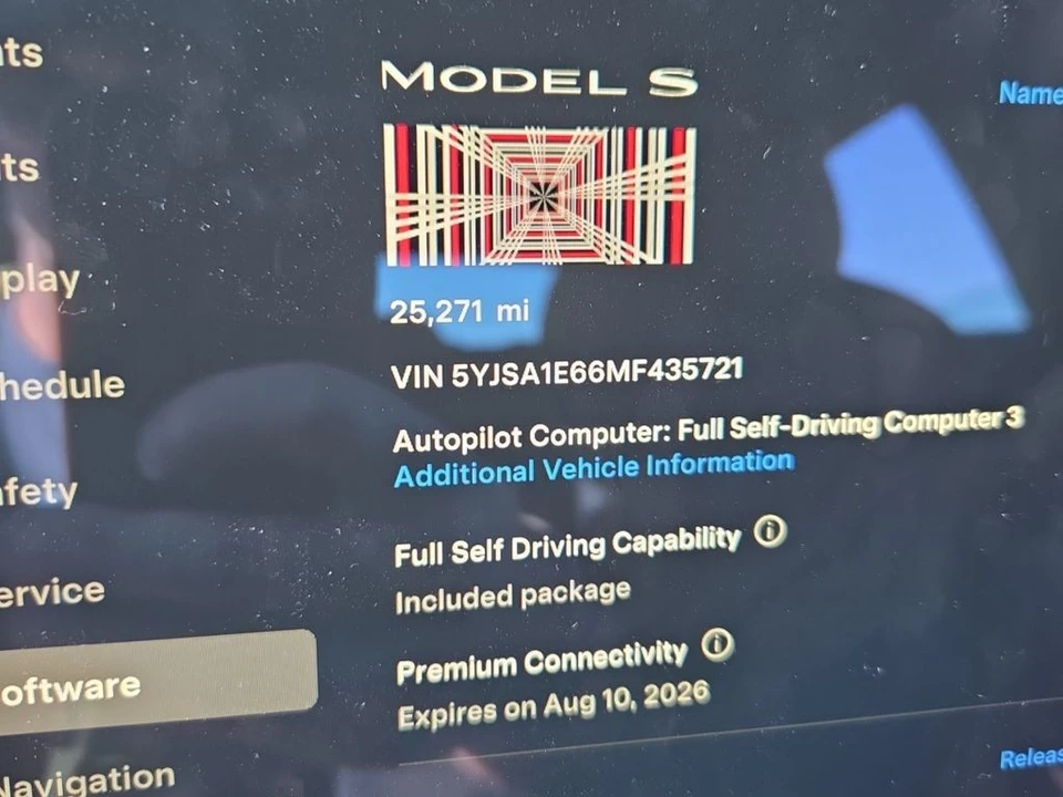 2021 Tesla Model S Plaid - Image 9 of 10