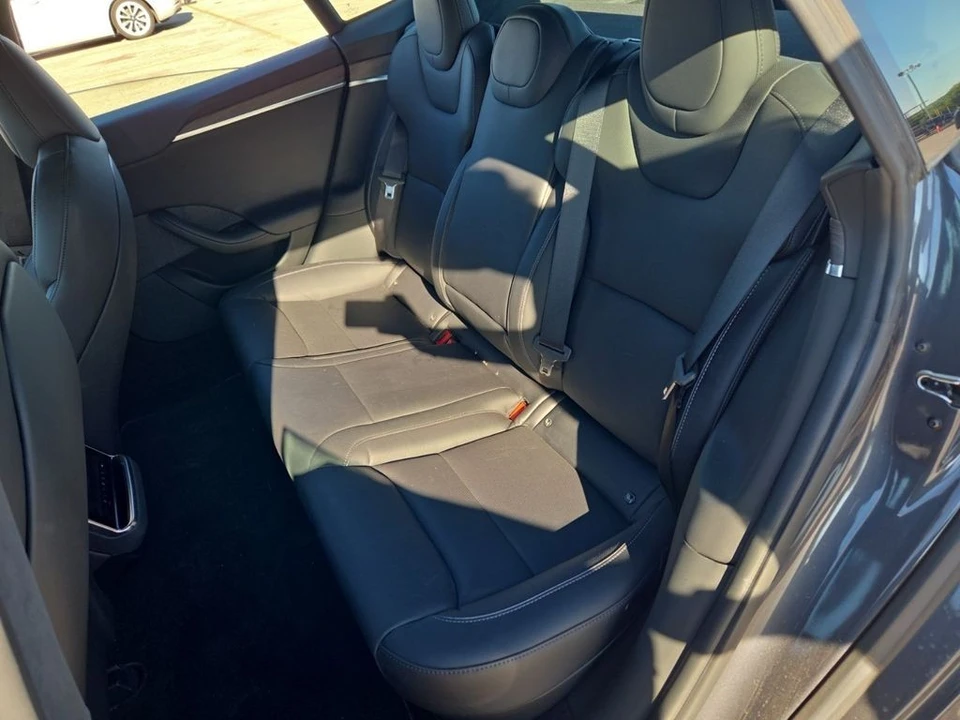 2021 Tesla Model S Plaid - Image 8 of 10