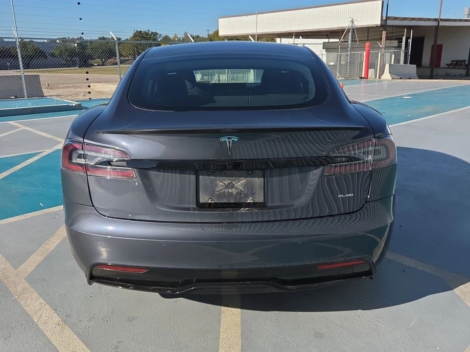 2021 Tesla Model S Plaid - Image 6 of 10