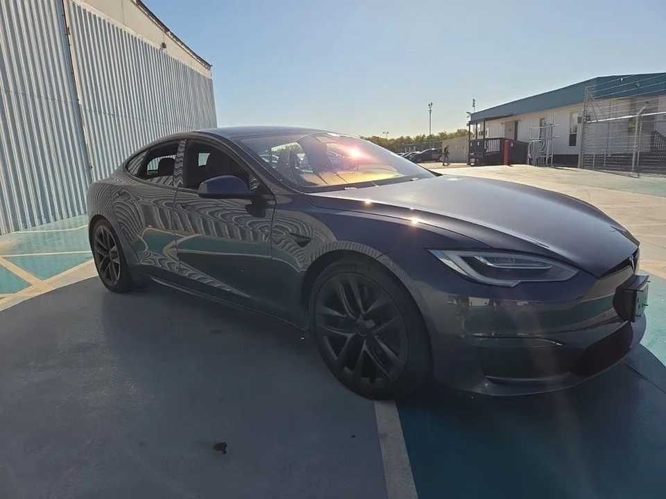 2021 Tesla Model S Plaid - Image 4 of 10
