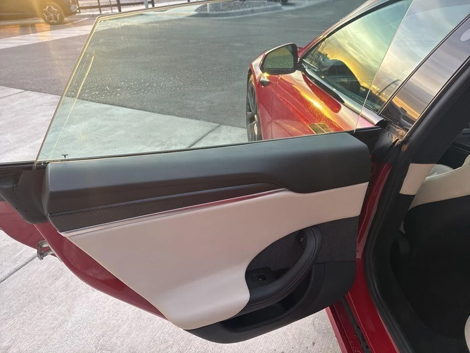 2021 Tesla Model S Plaid - Image 14 of 21