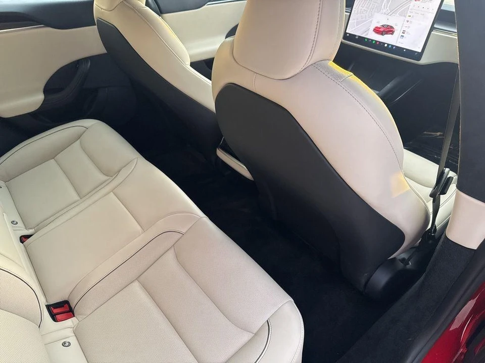 2021 Tesla Model S Plaid - Image 19 of 21