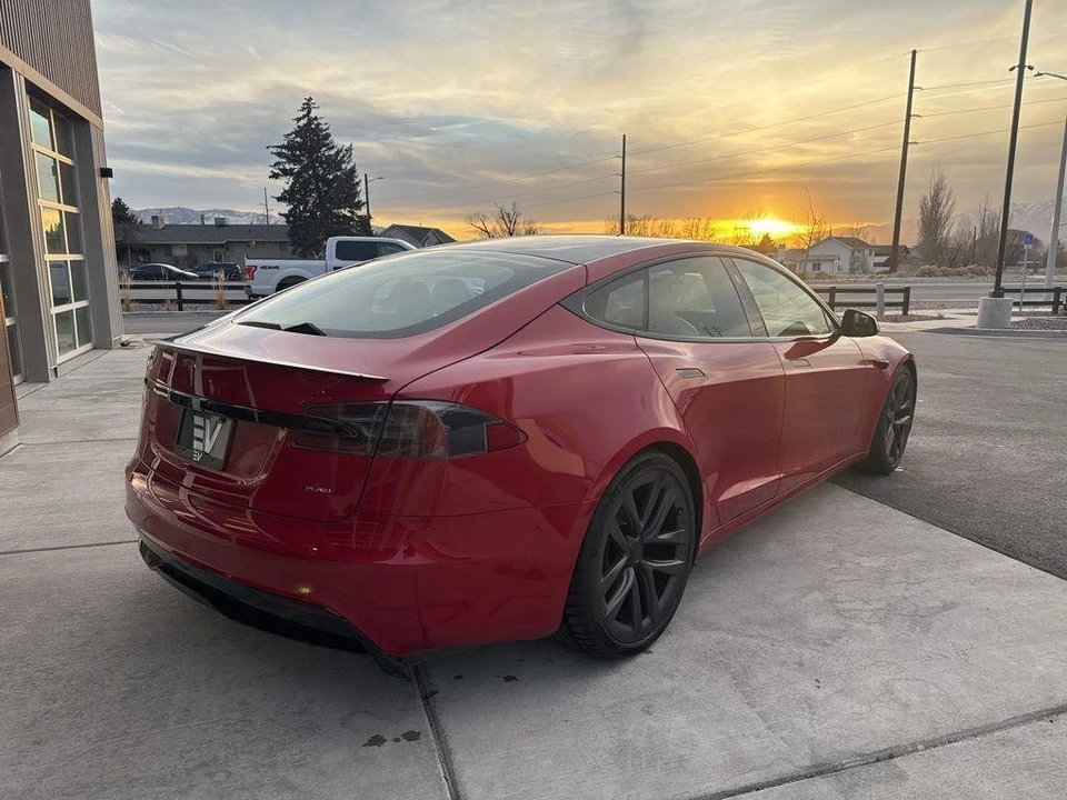 2021 Tesla Model S Plaid - Image 8 of 21