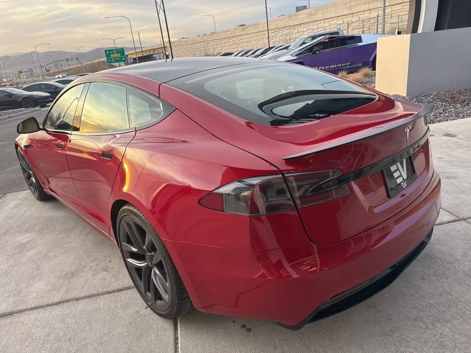 2021 Tesla Model S Plaid - Image 6 of 21