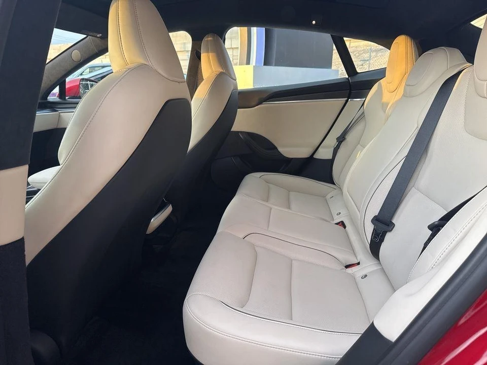 2021 Tesla Model S Plaid - Image 16 of 21