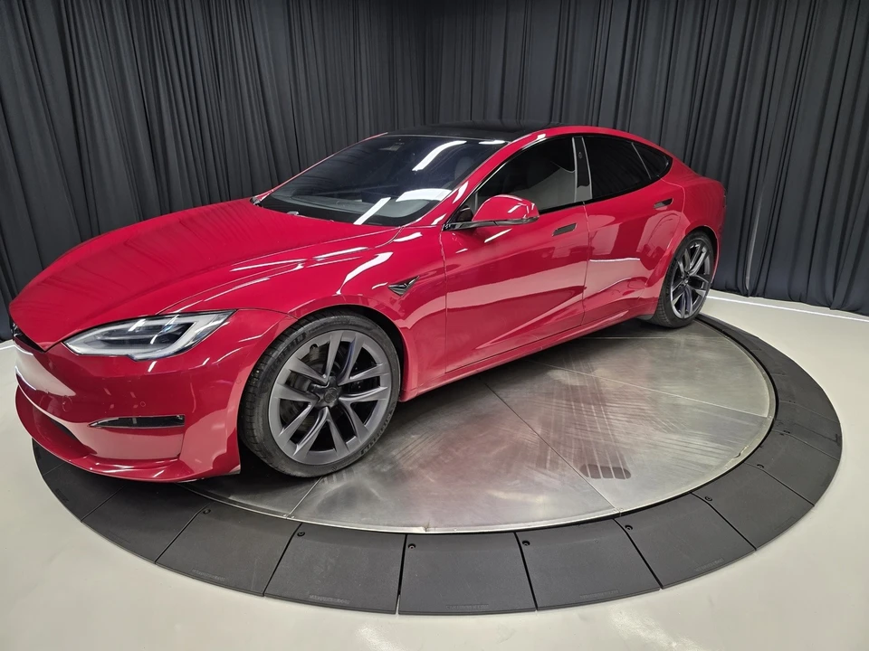 2021 Tesla Model S Plaid - Image 9 of 12
