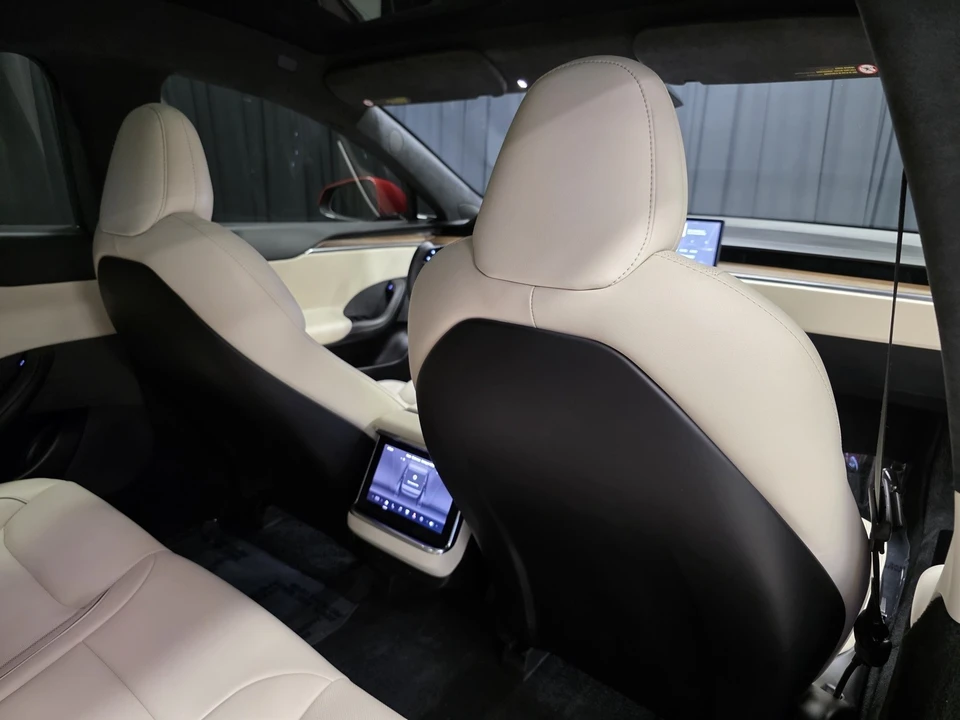 2021 Tesla Model S Plaid - Image 3 of 12