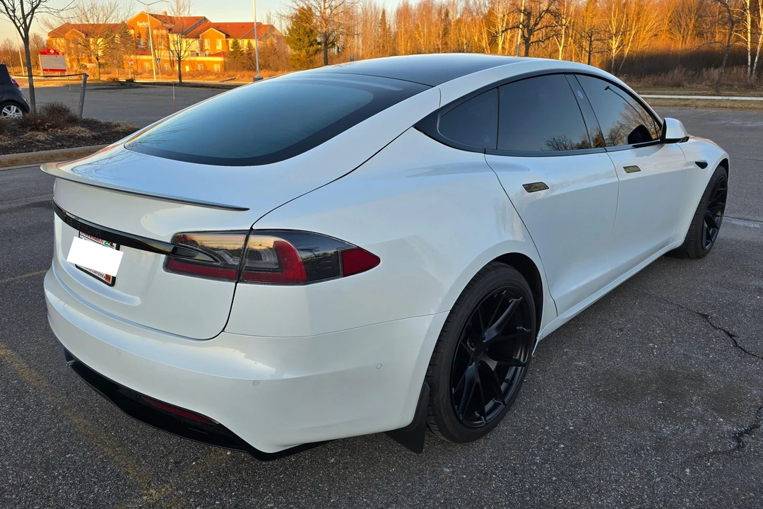2021 Tesla Model S Plaid - Image 8 of 31