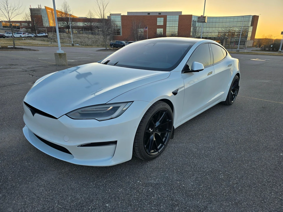 2021 Tesla Model S Plaid - Image 7 of 31