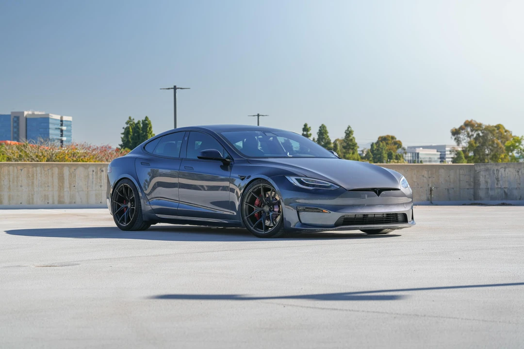 2021 Tesla Model S Plaid - Image 8 of 31