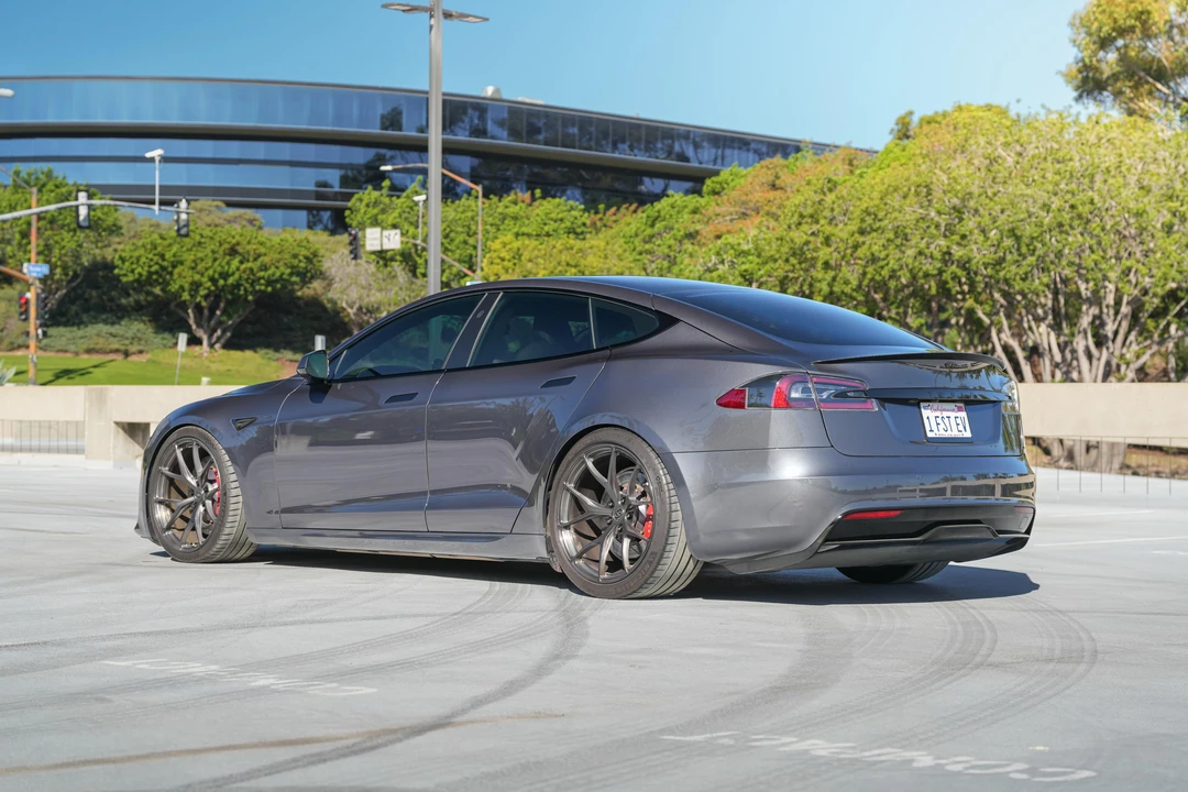 2021 Tesla Model S Plaid - Image 6 of 31