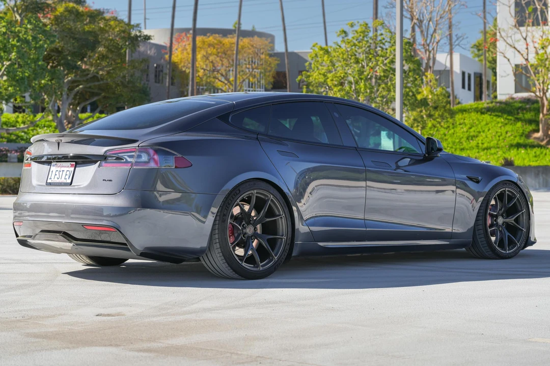 2021 Tesla Model S Plaid - Image 4 of 31