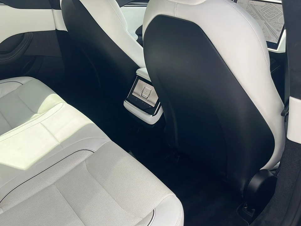 2021 Tesla Model S Plaid - Image 19 of 27