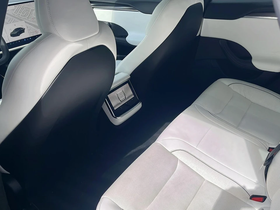 2021 Tesla Model S Plaid - Image 15 of 27