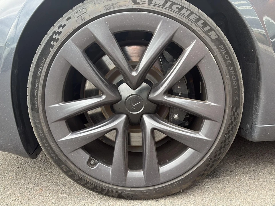 2021 Tesla Model S Plaid - Image 10 of 21