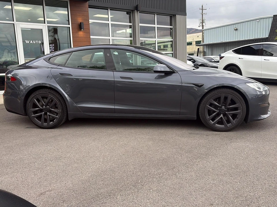 2021 Tesla Model S Plaid - Image 9 of 21
