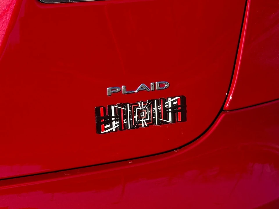 2021 Tesla Model S Plaid - Image 18 of 21