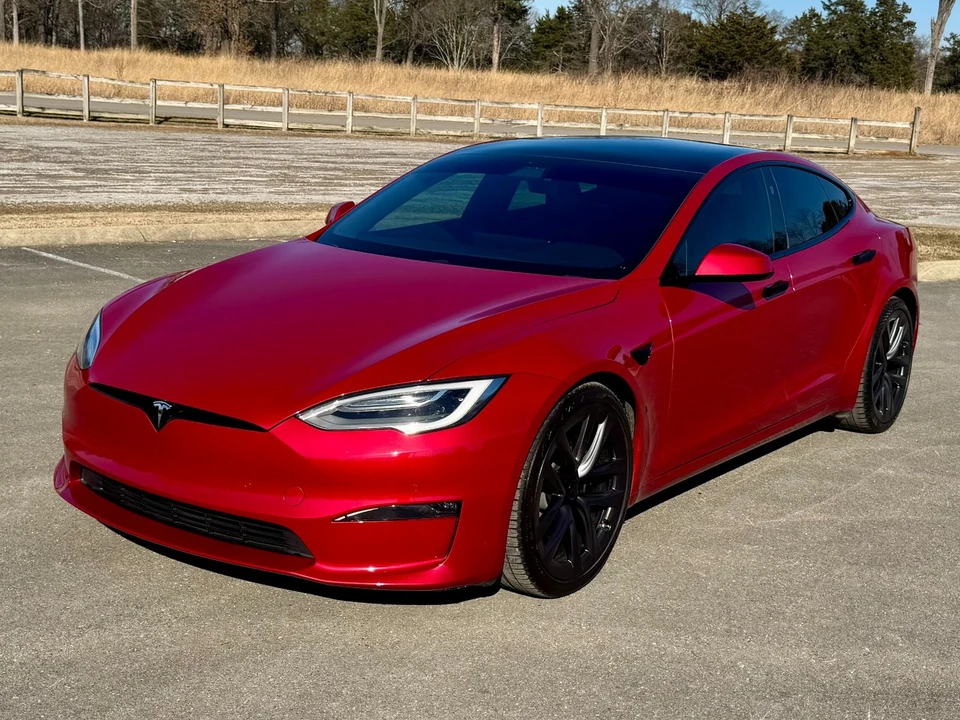 2021 Tesla Model S Plaid - Image 2 of 21