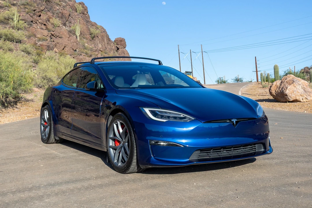 2021 Tesla Model S Plaid - Image 10 of 31