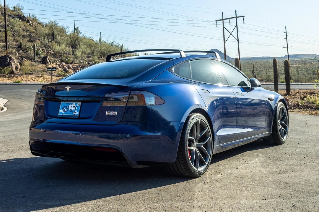 2021 Tesla Model S Plaid - Image 9 of 31