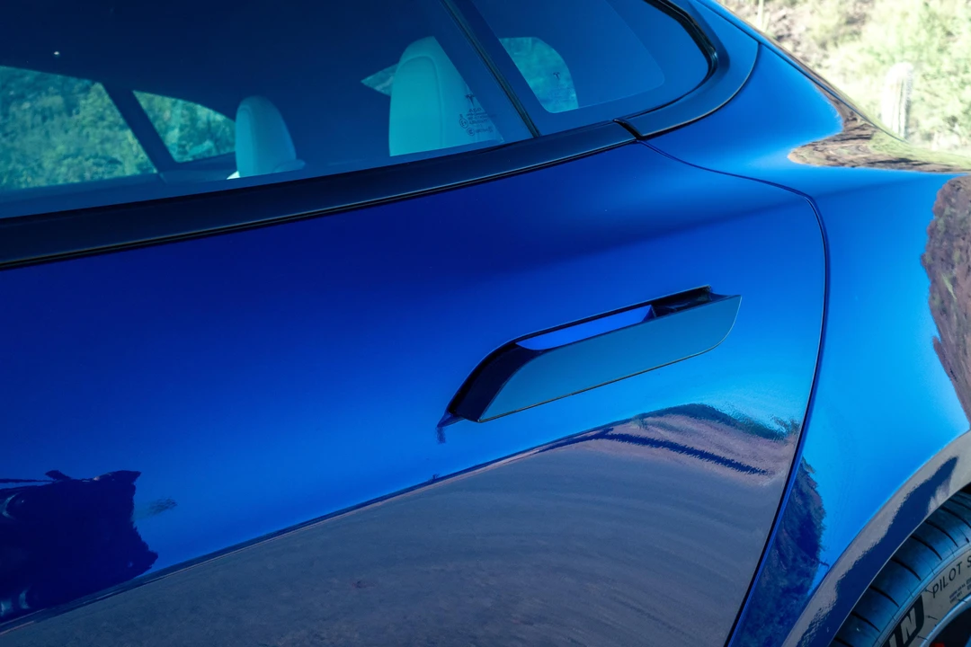 2021 Tesla Model S Plaid - Image 27 of 31