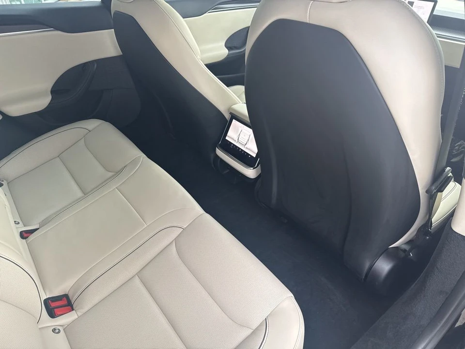 2021 Tesla Model S Plaid - Image 19 of 21