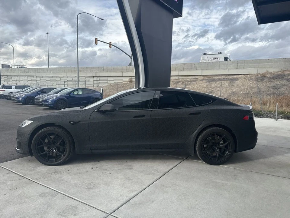 2021 Tesla Model S Plaid - Image 5 of 21