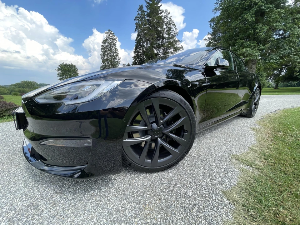 2021 Tesla Model S Plaid - Image 10 of 21