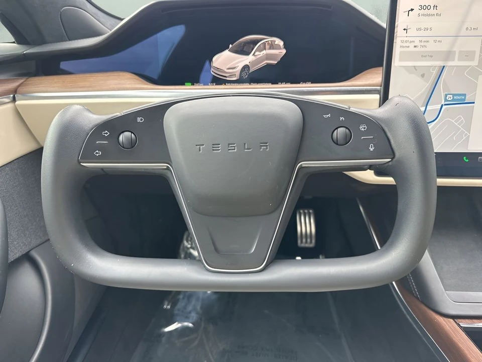 2021 Tesla Model S Plaid - Image 15 of 21