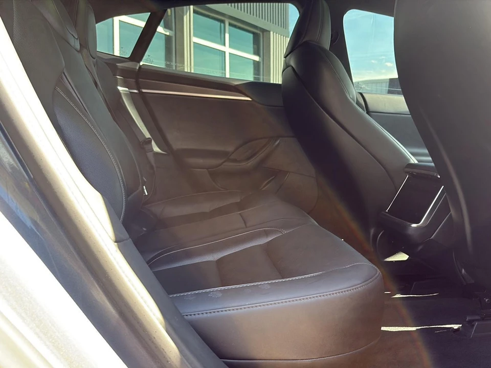 2021 Tesla Model S Plaid - Image 20 of 27