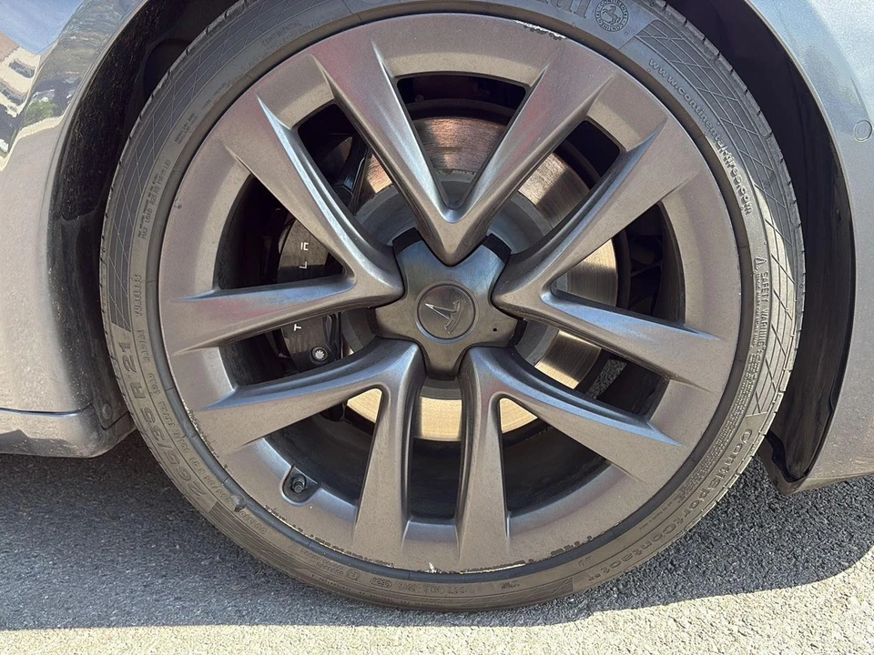 2021 Tesla Model S Plaid - Image 10 of 21