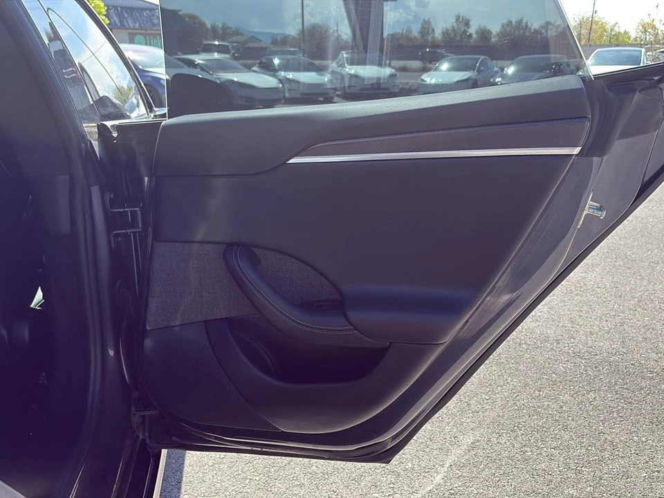 2021 Tesla Model S Plaid - Image 18 of 27