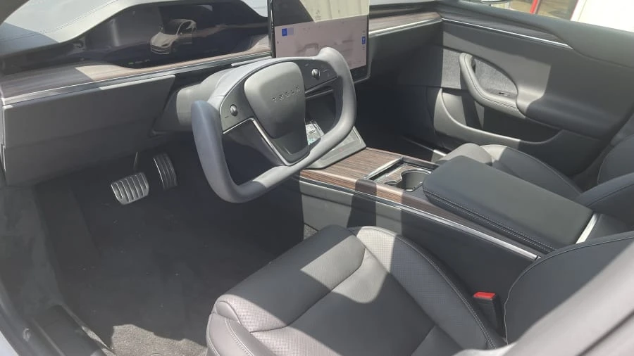 2021 Tesla Model S Plaid - Image 2 of 4
