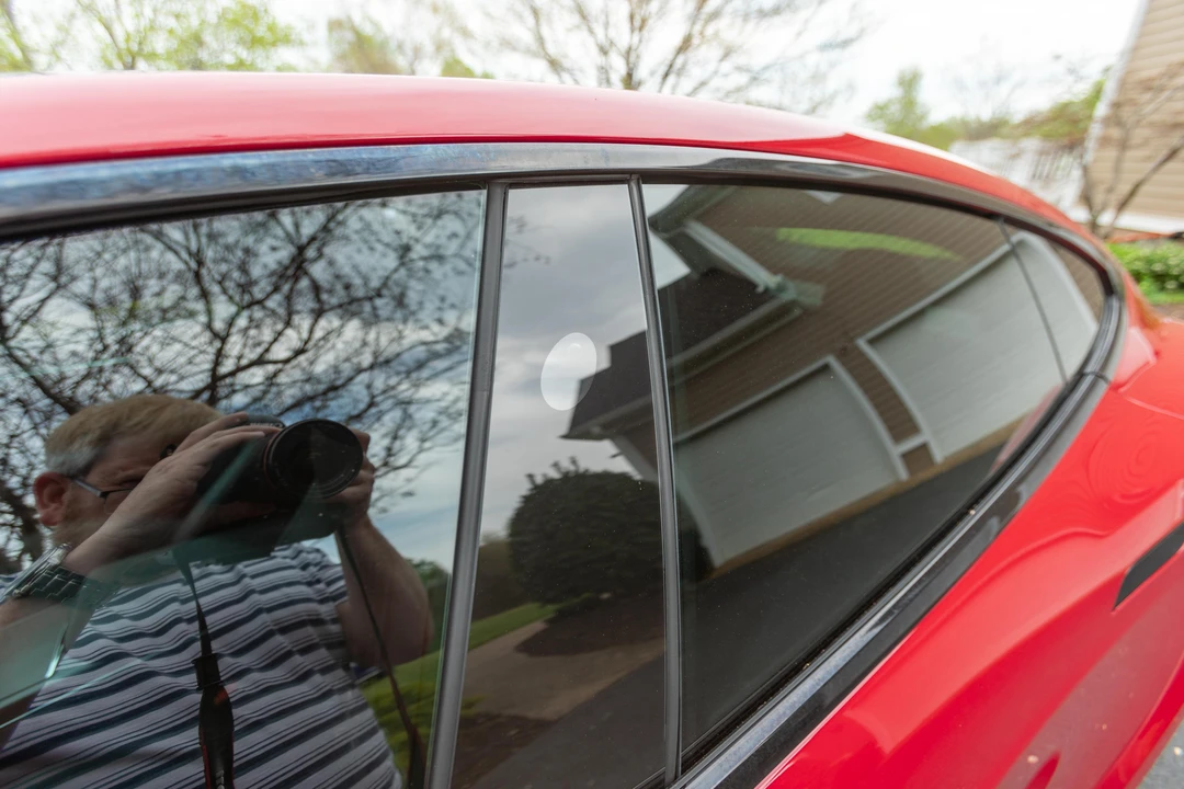 2021 Tesla Model S Plaid - Image 14 of 31