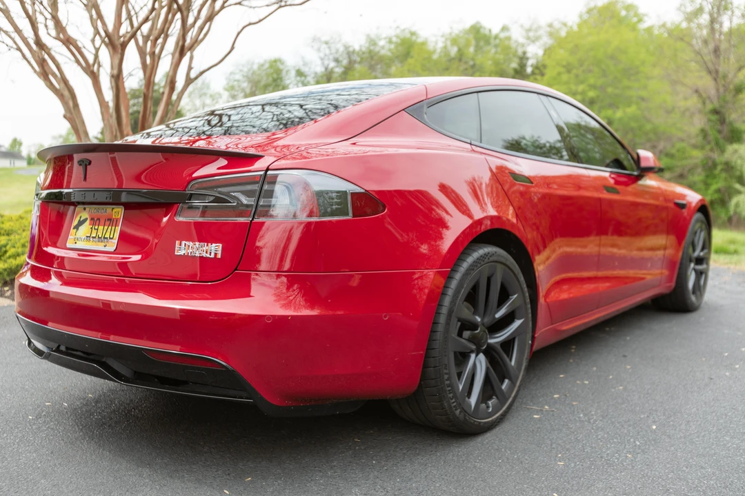 2021 Tesla Model S Plaid - Image 7 of 31