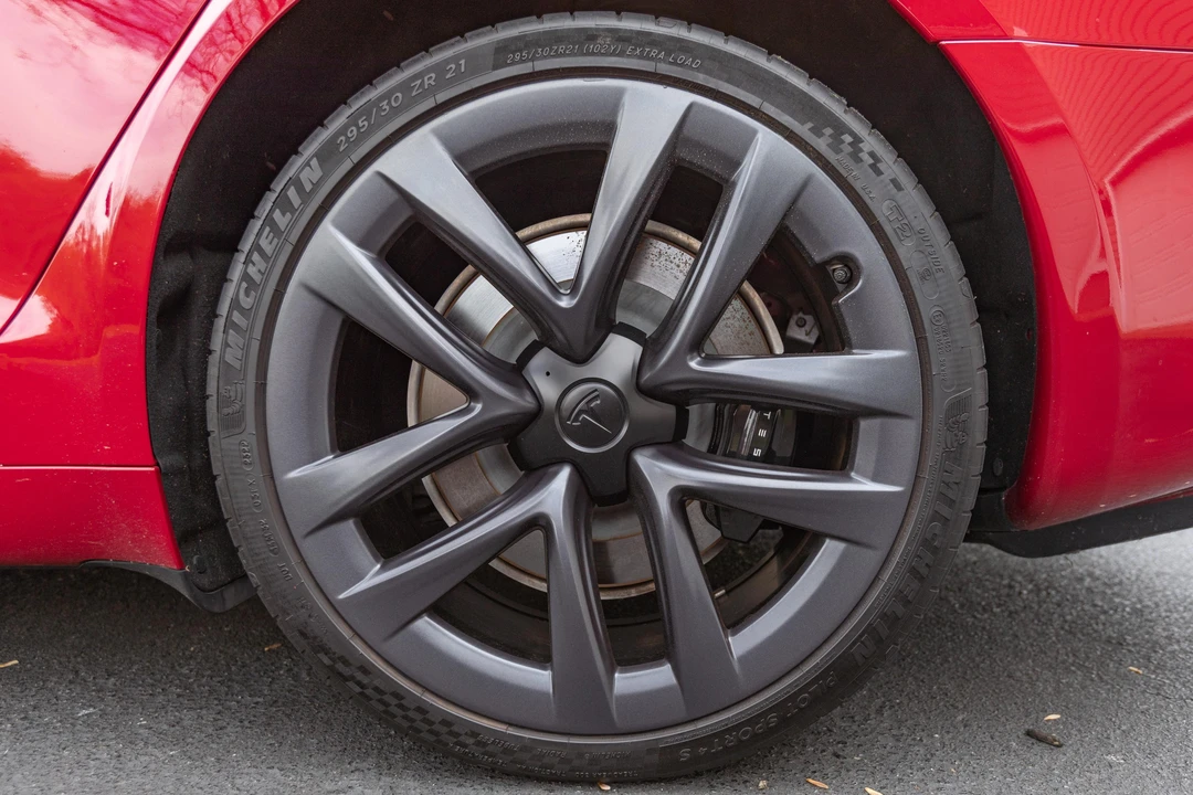 2021 Tesla Model S Plaid - Image 31 of 31