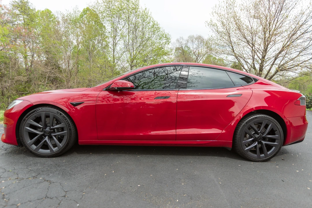 2021 Tesla Model S Plaid - Image 3 of 31