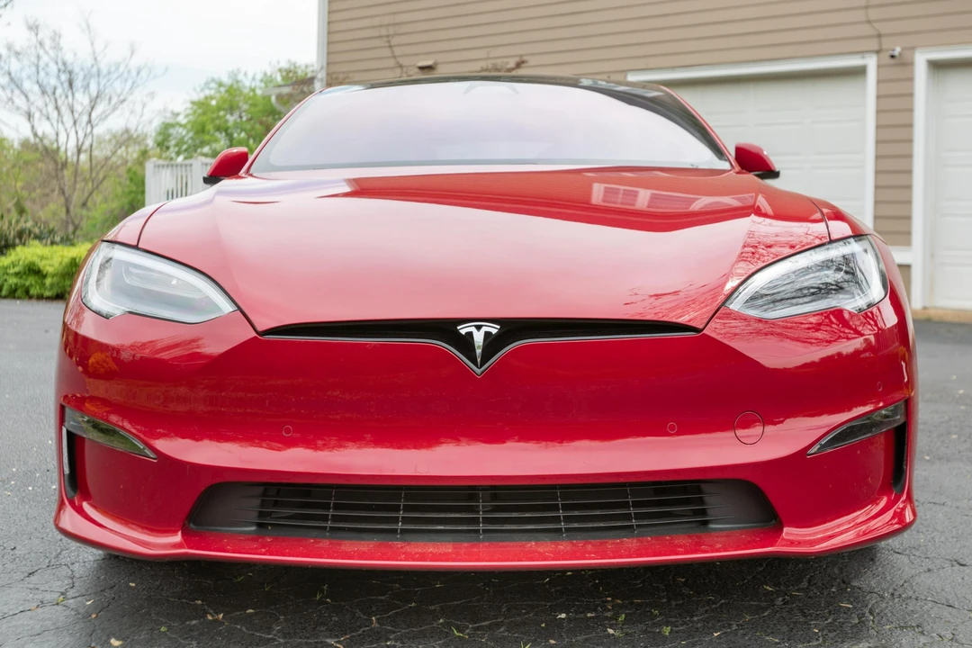 2021 Tesla Model S Plaid - Image 2 of 31