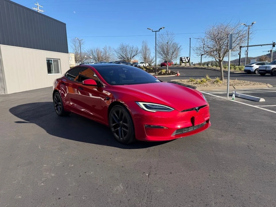 2021 Tesla Model S Plaid - Image 2 of 17