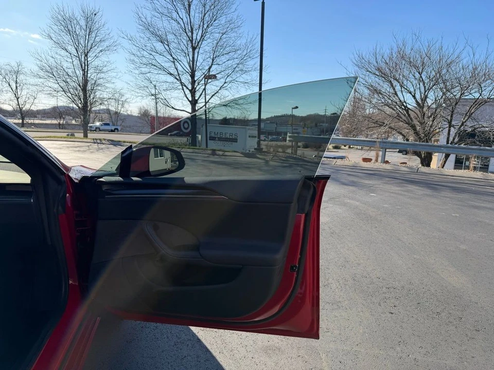 2021 Tesla Model S Plaid - Image 12 of 17