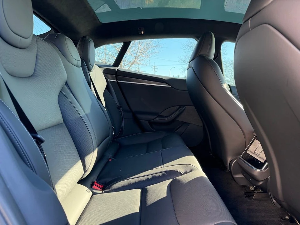 2021 Tesla Model S Plaid - Image 15 of 17