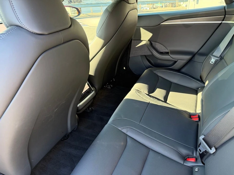 2021 Tesla Model S Plaid - Image 11 of 17