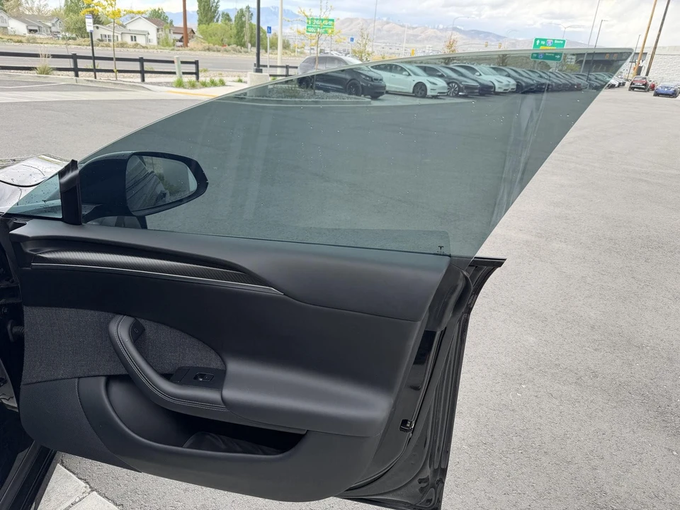 2021 Tesla Model S Plaid - Image 22 of 26
