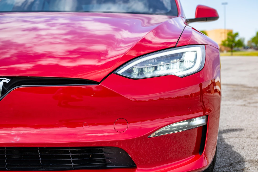 2021 Tesla Model S Plaid - Image 14 of 31