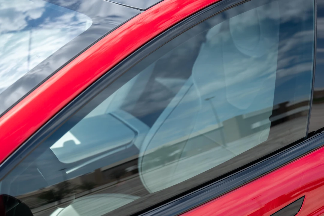 2021 Tesla Model S Plaid - Image 18 of 31