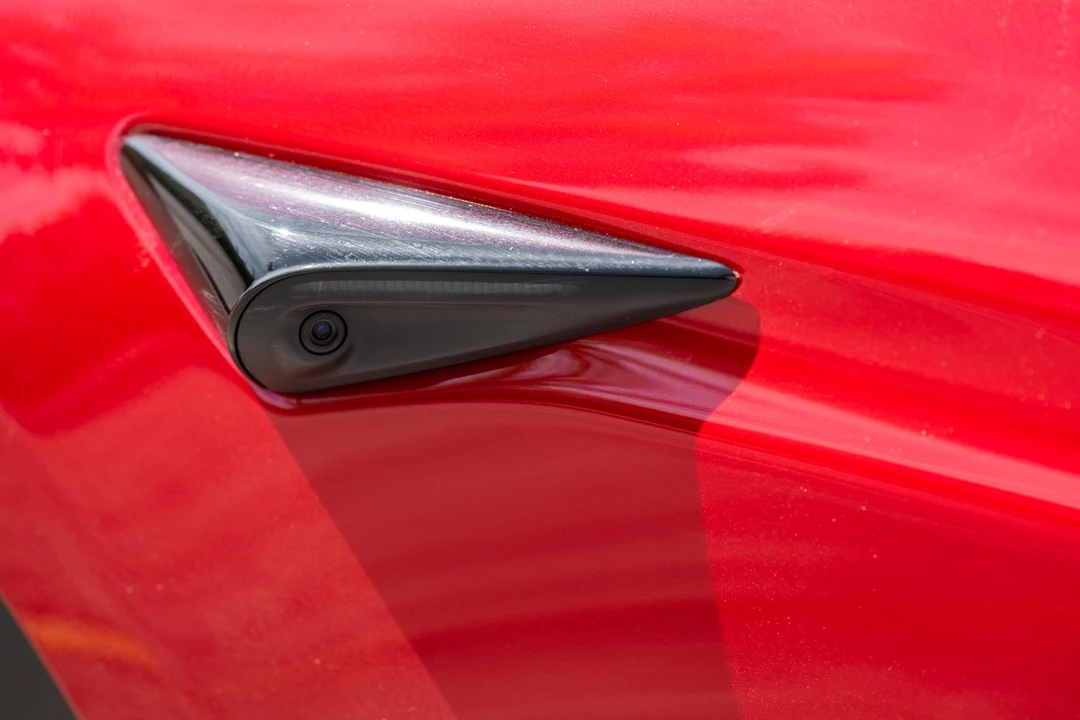 2021 Tesla Model S Plaid - Image 19 of 31